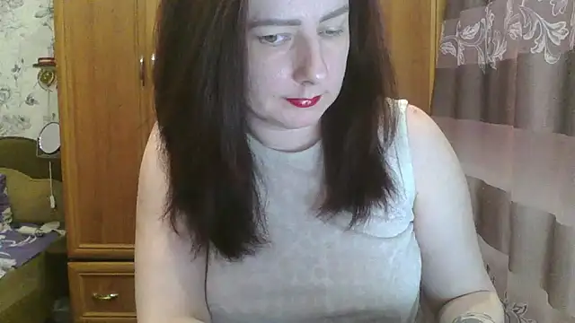 SophieNightAh online show from 11, 2, 2025