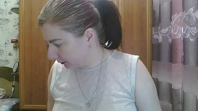 SophieNightAh online show from 19, 2, 2025