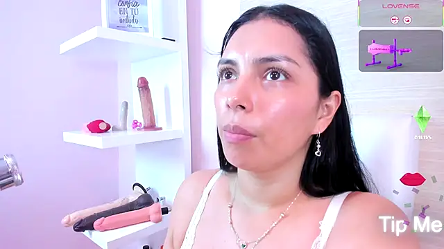 evelinn belen online show from 4, 10, 2025