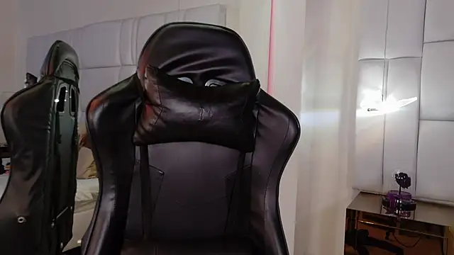 lia mariana online show from 25, 9, 2025