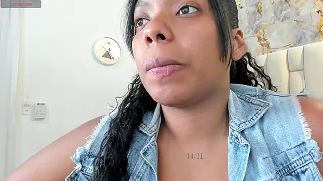 lia mariana online show from 5, 2, 2026