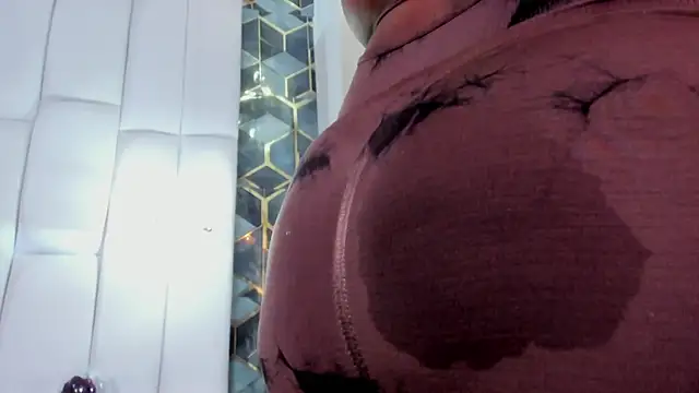 lia mariana online show from 1, 4, 2026