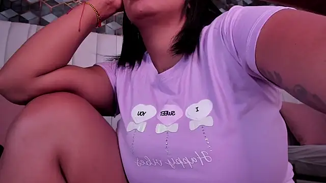 lia mariana online show from 30, 5, 2026