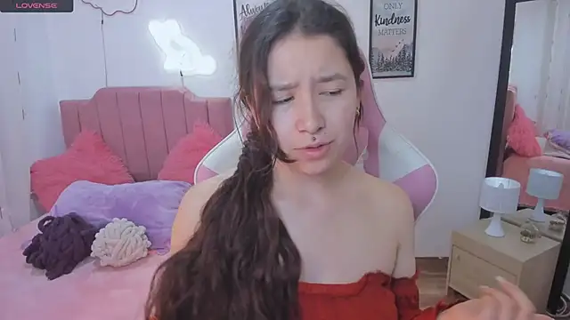 Snapshot of Amy_joones chatting on 14, 11, 2025 Amy joones online show from 14, 11, 2025