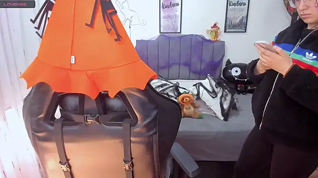 Snapshot of Amy_joones chatting on 25, 10, 2025 Amy joones online show from 25, 10, 2025