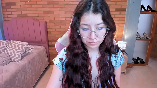 Amy joones online show from 13, 5, 2026