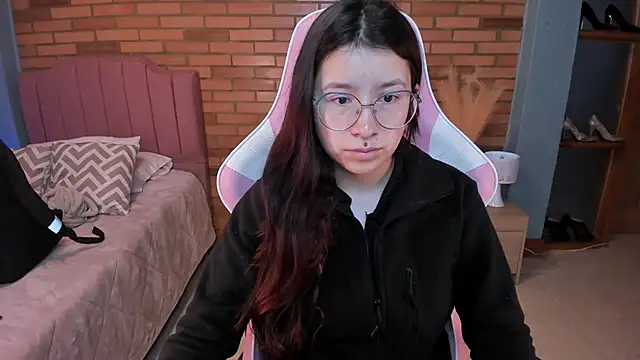 Amy joones online show from 7, 5, 2026