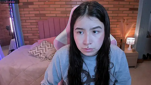 Amy joones online show from 21, 5, 2026