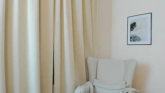 SuzyJamess online show from 22, 12, 2024