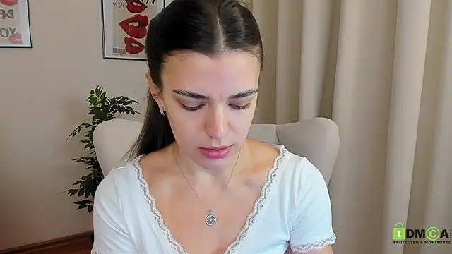 SuzyJamess online show from 15, 3, 2025