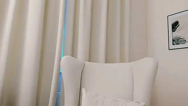 SuzyJamess online show from 31, 12, 2024