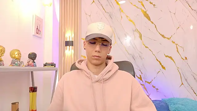 Snapshot of Nikolay_Gregori chatting on 7, 6, 2026 Nikolay Gregori online show from 7, 6, 2026
