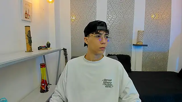 Nikolay Gregori online show from 5, 11, 2025