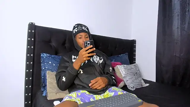 Pantera black 21 online show from 22, 10, 2025