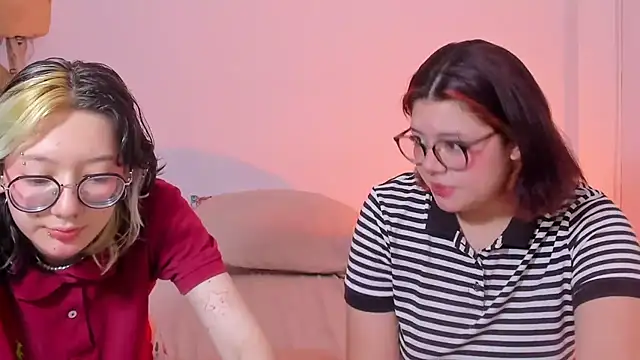 Gaby Danna online show from 2, 3, 2025