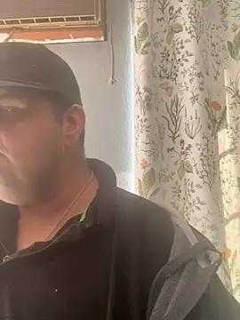 Miguel16i online show from 24, 1, 2025