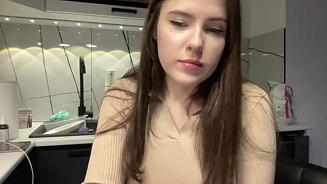 Haley Gars online show from 4, 12, 2025