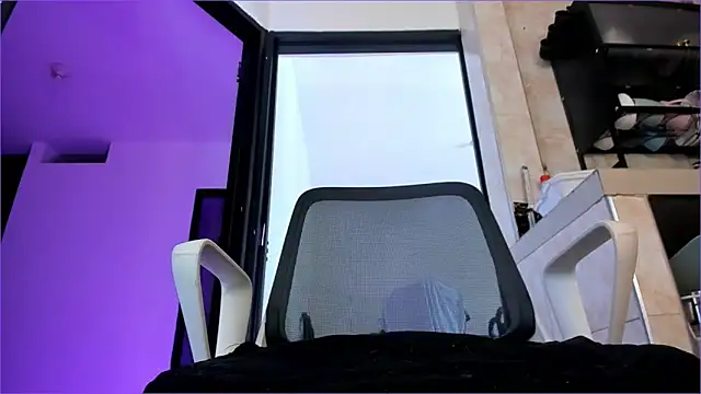 CandyLatinHott online show from 8, 3, 2026