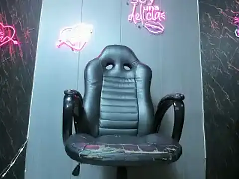 china black  online show from 17, 1, 2025