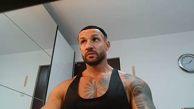 Magnificmuscles89 online show from 27, 5, 2026