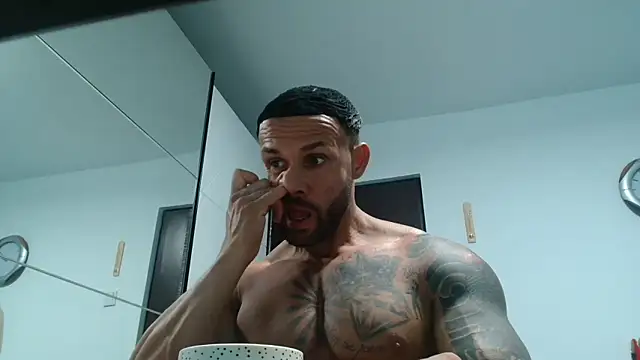 Magnificmuscles89 online show from 15, 5, 2026