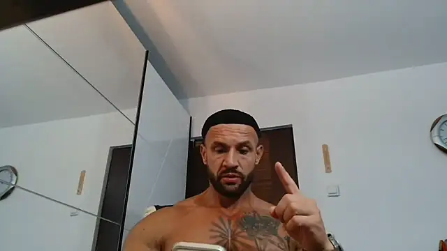 Magnificmuscles89 online show from 20, 6, 2026