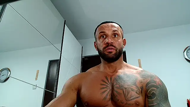 Magnificmuscles89 online show from 12, 1, 2026