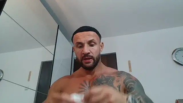 Magnificmuscles89 online show from 3, 6, 2026