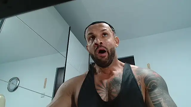 Magnificmuscles89 online show from 14, 5, 2026