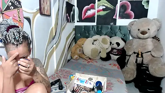 manzanahot9 online show from 29, 10, 2025