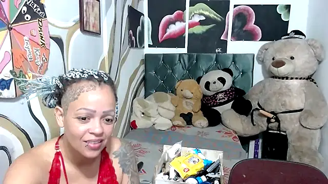 manzanahot9 online show from 7, 11, 2025