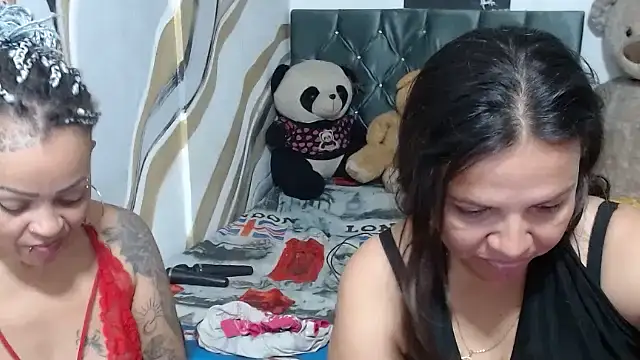 manzanahot9 online show from 25, 9, 2025