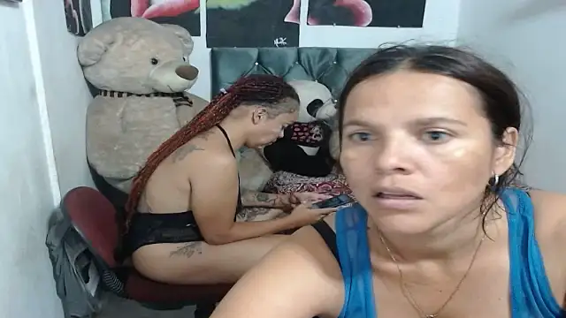 manzanahot9 online show from 20, 1, 2025