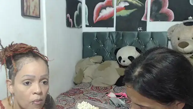 manzanahot9 online show from 5, 2, 2025