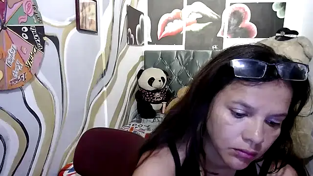 manzanahot9 online show from 26, 9, 2025