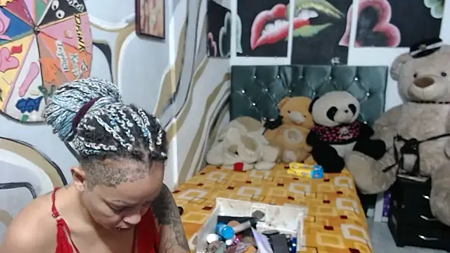 manzanahot9 online show from 16, 11, 2025