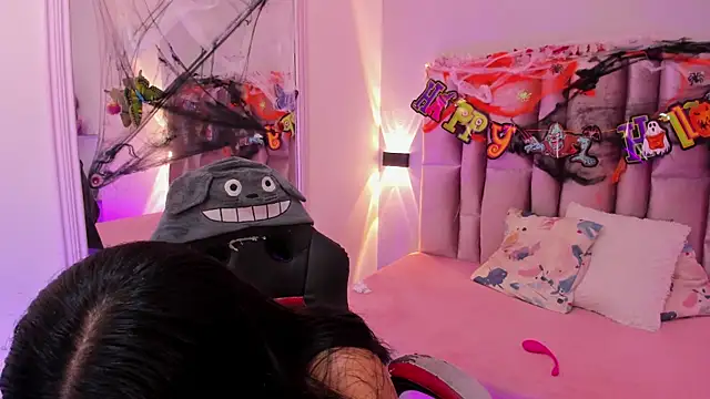 Snapshot of NikyBrookss chatting on 17, 10, 2025 NikyBrookss online show from 17, 10, 2025