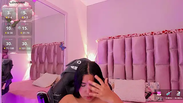 Snapshot of NikyBrookss chatting on 13, 10, 2025 NikyBrookss online show from 13, 10, 2025