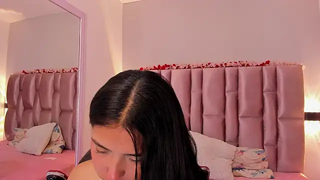 Snapshot of NikyBrookss chatting on 26, 9, 2025 NikyBrookss online show from 26, 9, 2025