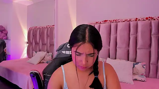 Snapshot of NikyBrookss chatting on 6, 10, 2025 NikyBrookss online show from 6, 10, 2025