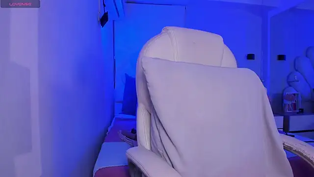 kitty roouse online show from 13, 1, 2026