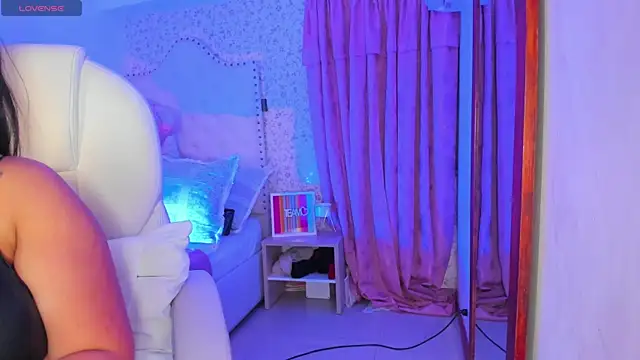 kitty roouse online show from 12, 3, 2025