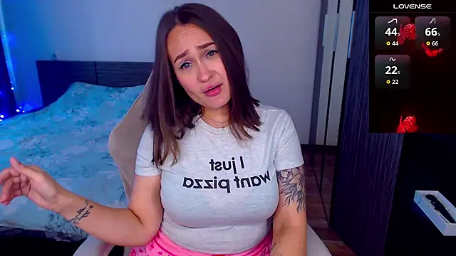 Cutie-Melanie online show from 2, 10, 2025