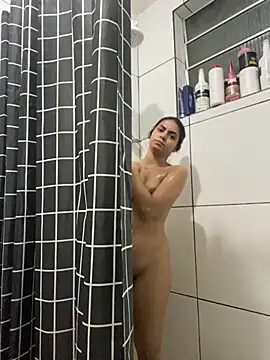 couple shy online show from 20, 10, 2025