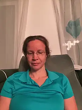 AnnikaRose online show from 6, 1, 2026