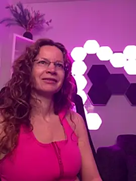 AnnikaRose online show from 2, 5, 2026