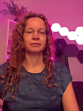 AnnikaRose online show from 3, 5, 2026