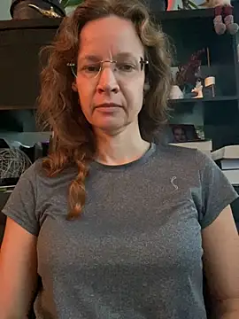 AnnikaRose online show from 10, 11, 2025