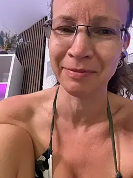 Snapshot of AnnikaRose chatting on 25, 6, 2026 AnnikaRose online show from 25, 6, 2026