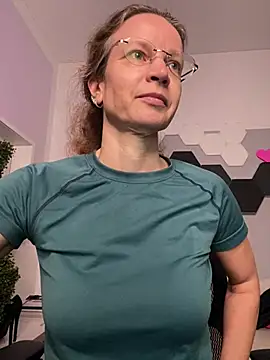 AnnikaRose online show from 10, 1, 2026